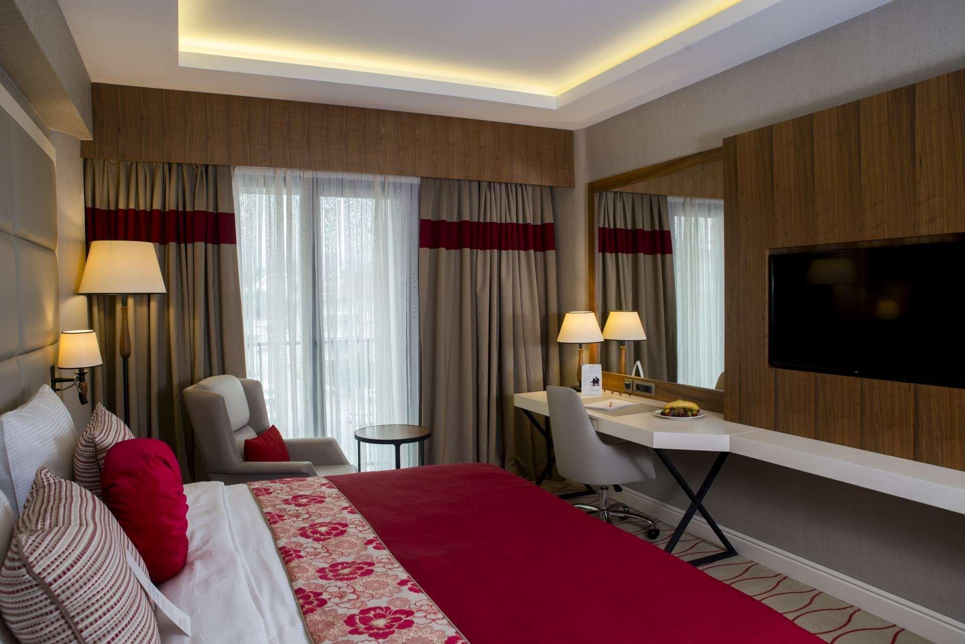 Hotel Ramada By Wyndham Sakarya Hendek Extérieur photo